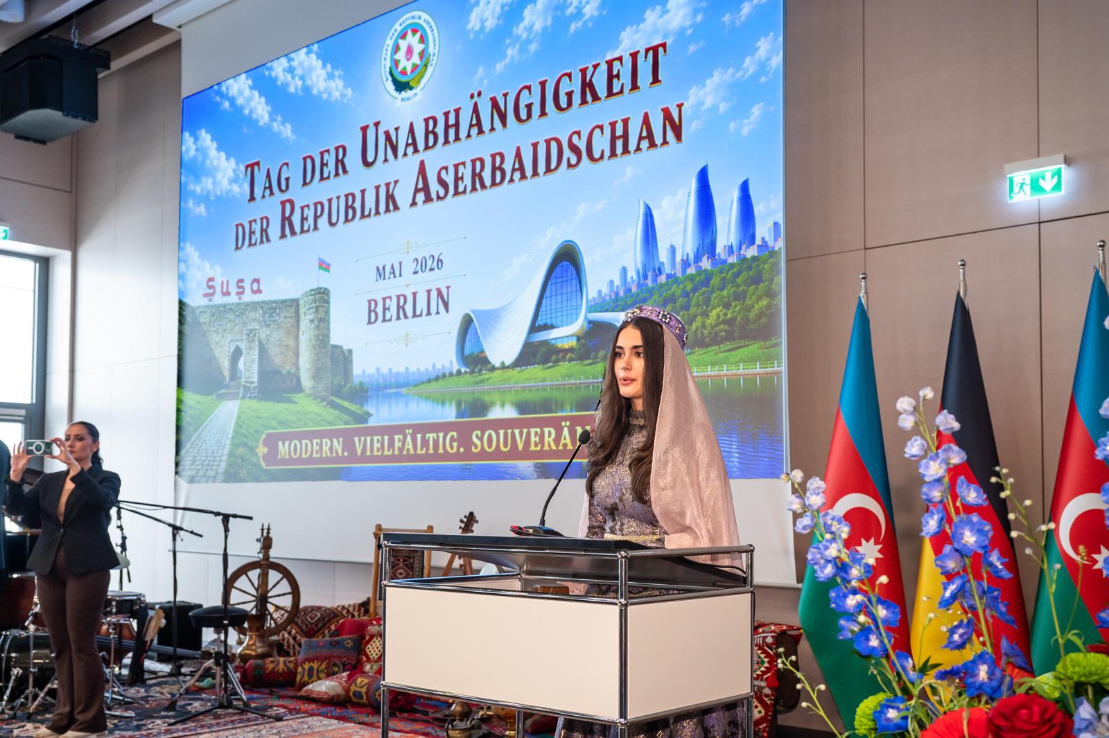 Müstəqillik Günü Almaniyada təntənəli şəkildə qeyd olunub Xeber basligi