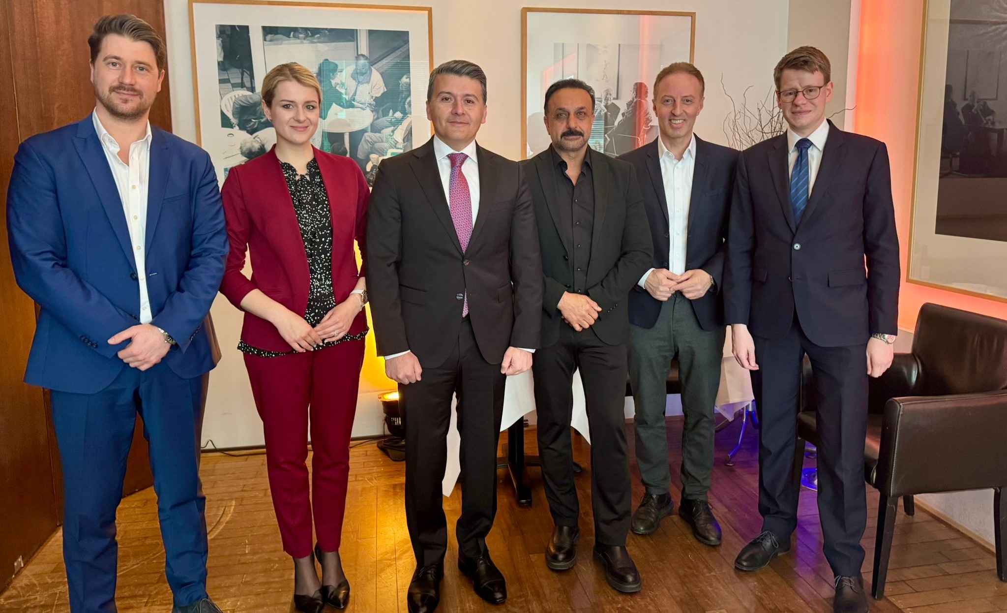 news banner image Desktop